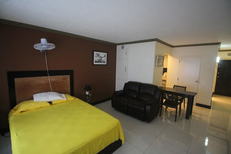 Apartamentos High Tides Beach Studio