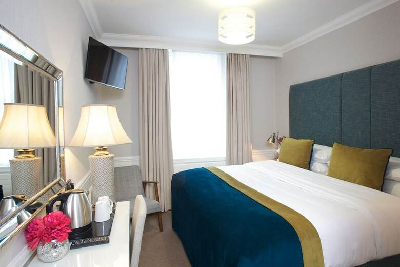 Hayes Hotel