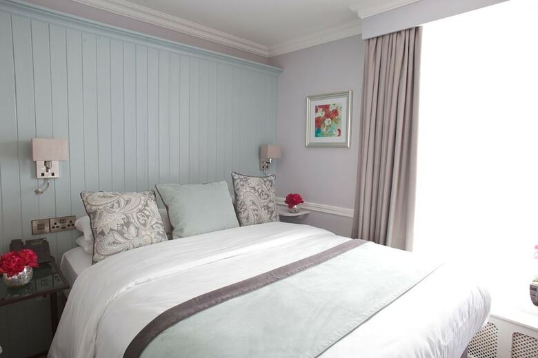 Hayes Hotel