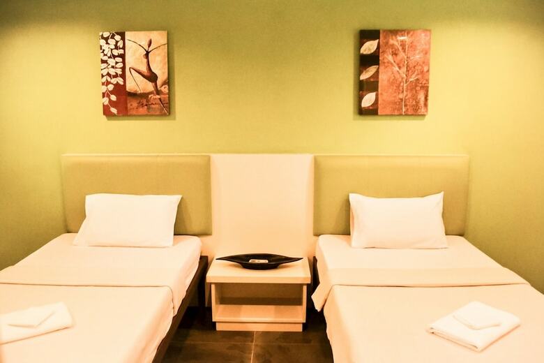 Qi Hotel And Club