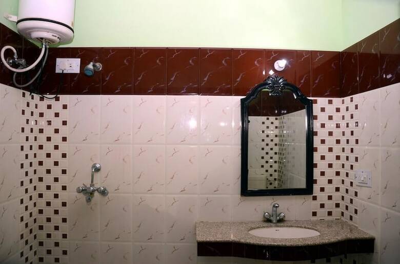 Hotel Sajjan Bagh