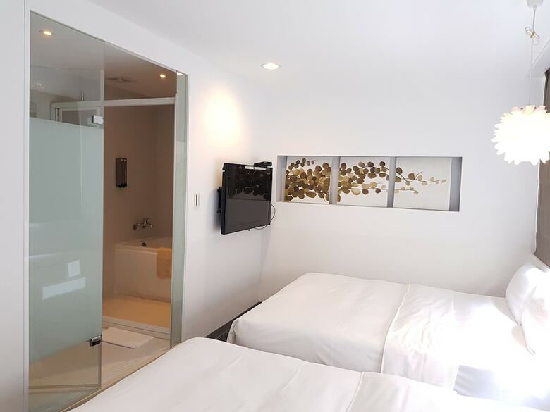 Ulysses Hotel