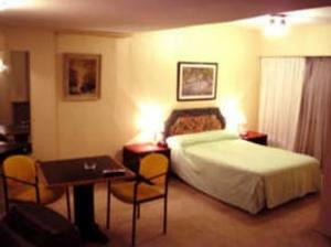 Hotel Embassy All Suites