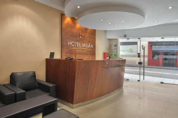 Hotel Mil�n