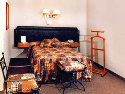 Hotel Mu�iz