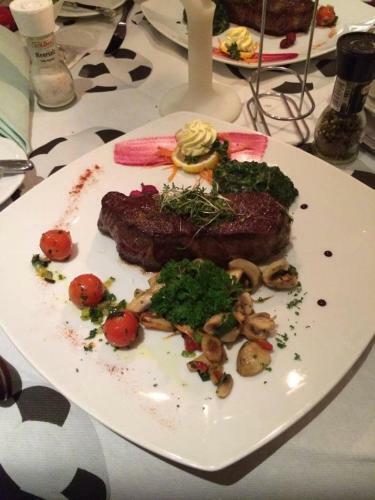 Hostal Hotel & Restaurant M�wchen