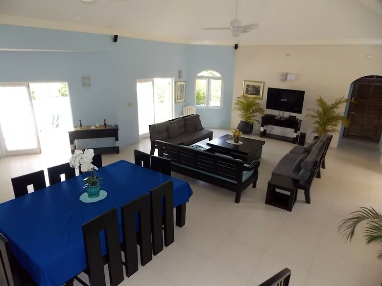 Villa Mi Amor, Silver Sands 4br