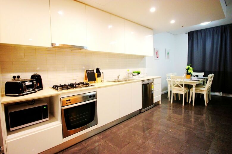 Spacious Apartment Central Location