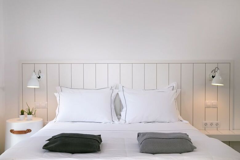 Seven Santa Maria Paros Boutique Hotel