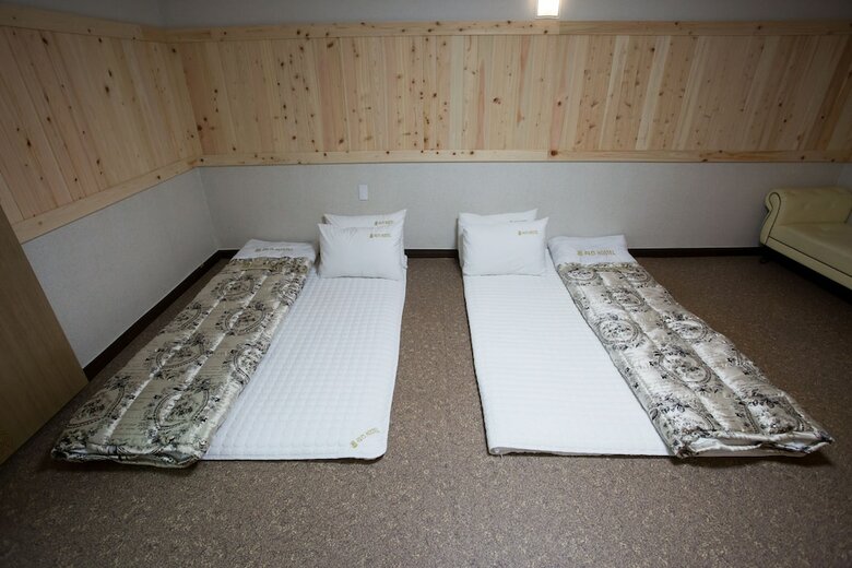Hotel Ritz Hostel