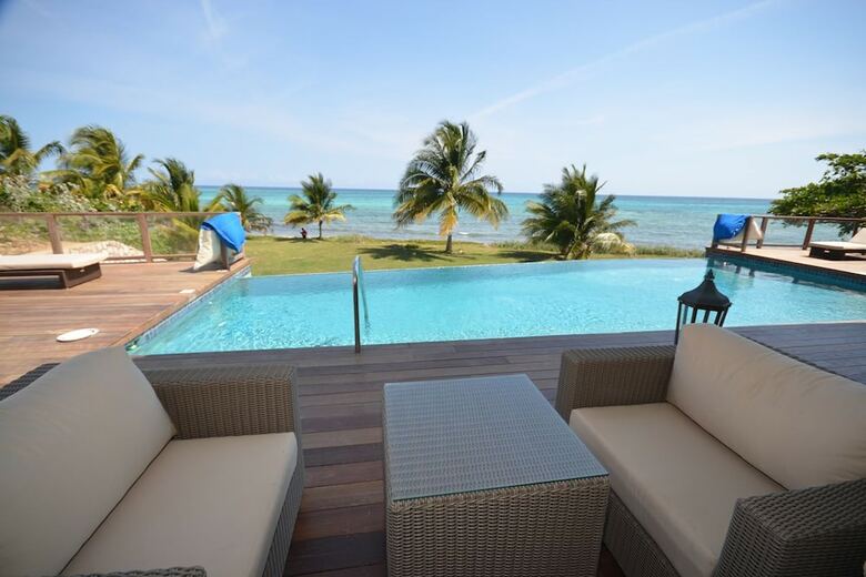 Tallawah Villa, Silver Sands Jamaica 7br