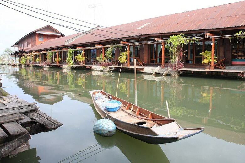 Hotel Chotika Riverfront