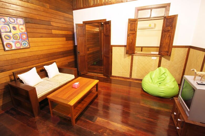 Hotel Chotika Riverfront