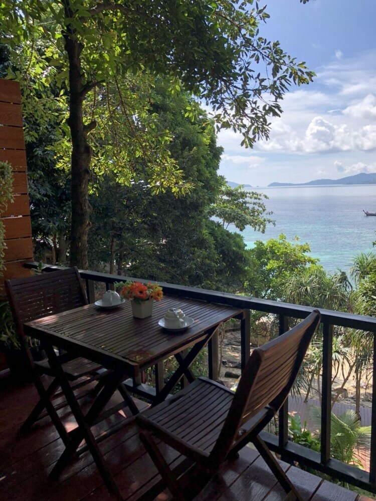 Hotel Decho Beach Resort