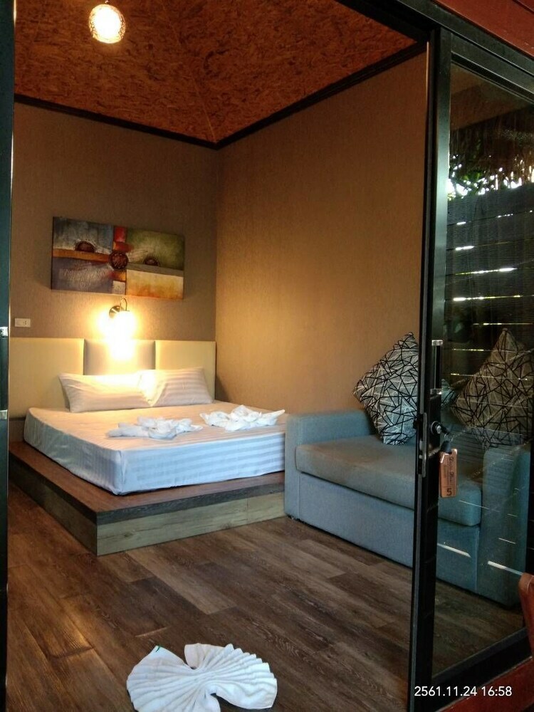 Hotel Decho Beach Resort