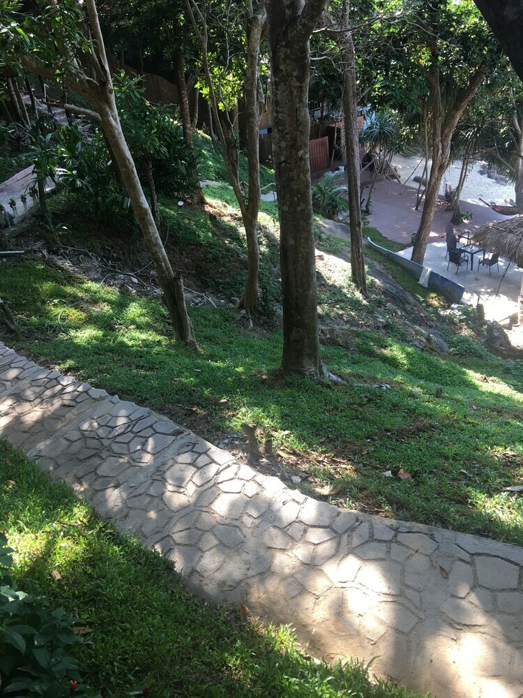 Hotel Decho Beach Resort