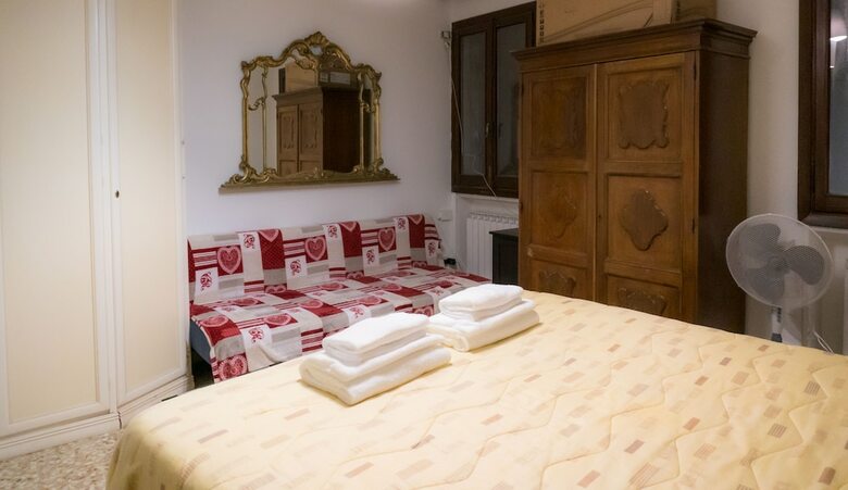 Apartamento Budget San Stae House