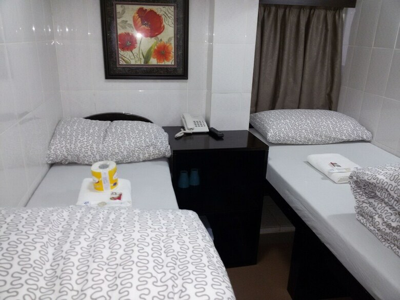 Aashiana Hotel