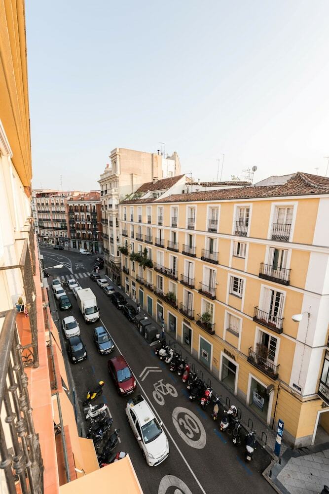 Apartamentos Fernando VI City Center