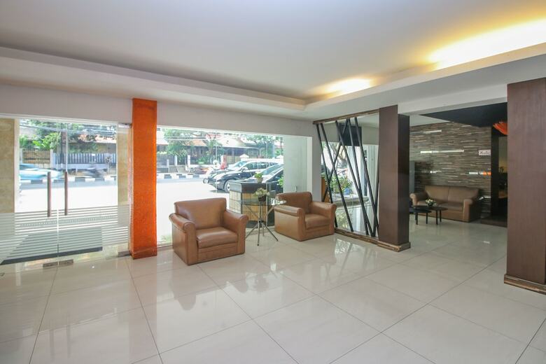 Hotel Airy Kemang Prapanca Raya 30 Jakarta