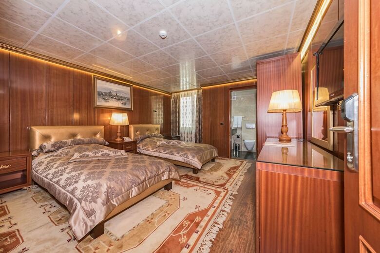 Cevheri's Hotel