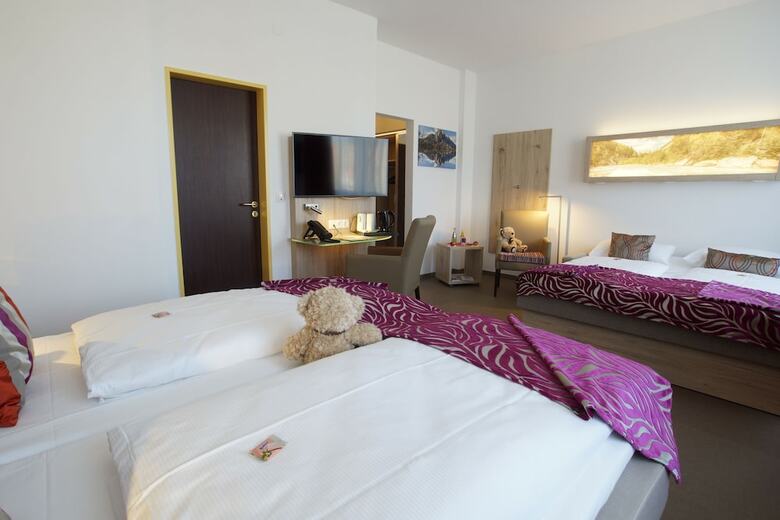 Edel Weiss Hotel Und Restaurant