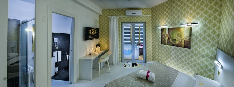 X Hotel