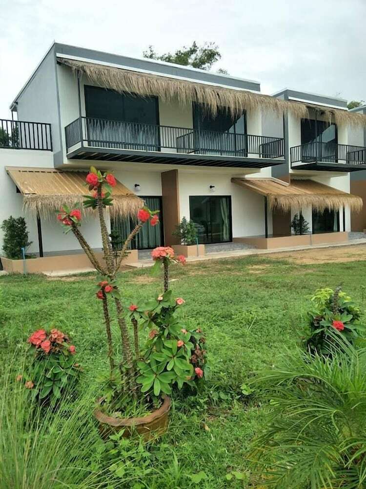 Hotel Suwi Coco Ville Resort