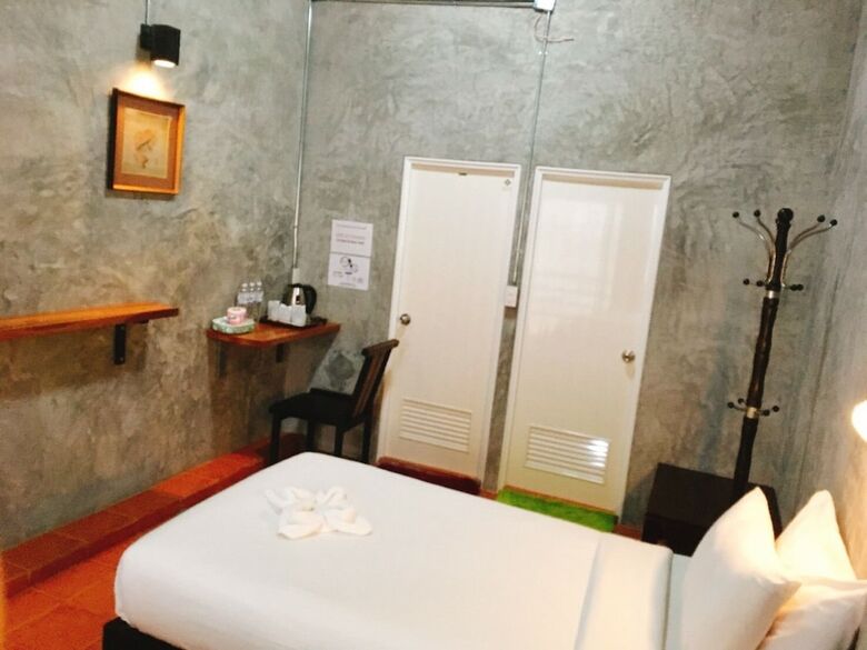 Hostal White Jail At Koh Tao Hostel