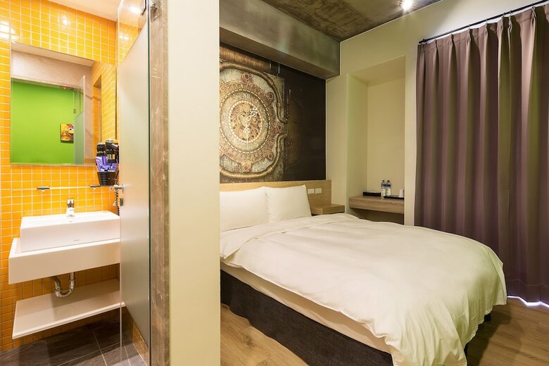 Hotel Funhouseyz