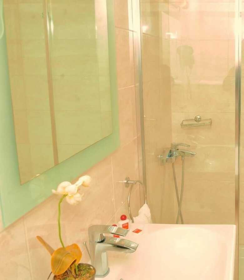 Avra Hotel