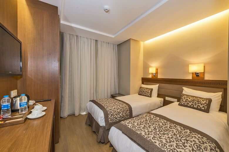 Viore Hotel