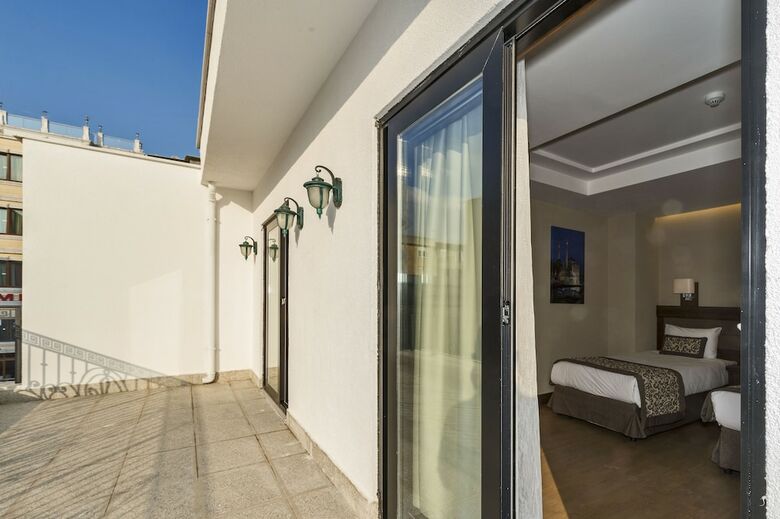 Viore Hotel