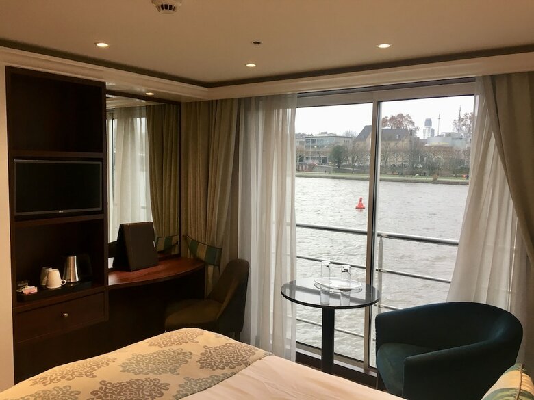 Hotel Select Ms Charles Dickens - Neuss