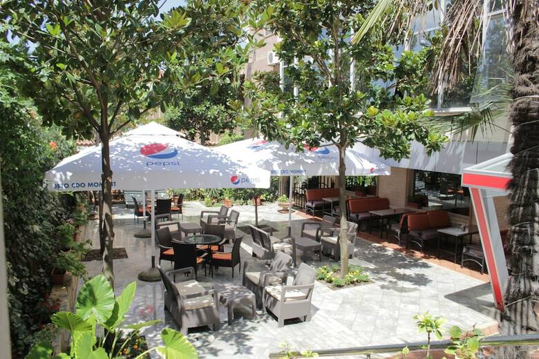 Hotel International