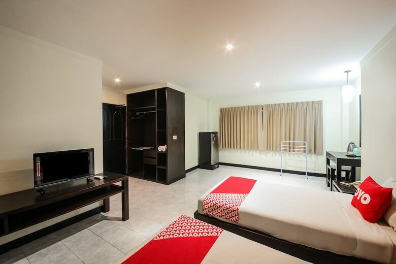 Hotel Oyo 244 Roar Inn Patong