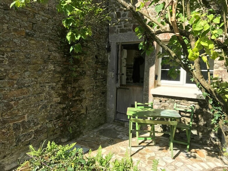 Glatigny Farmhouse