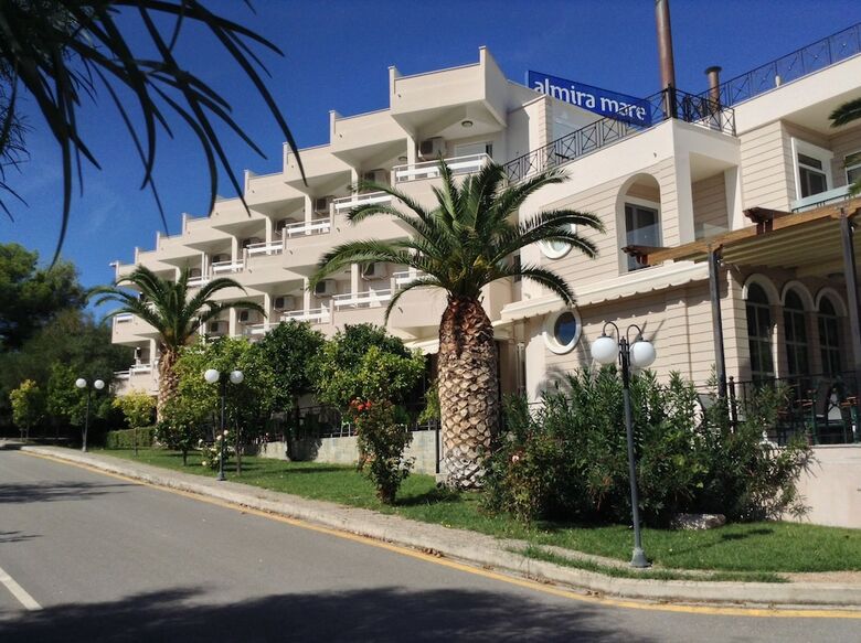 Hotel Almira Mare