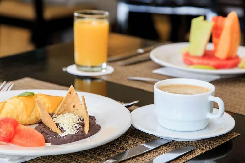 Hotel NH Collection Santiago Casacostanera