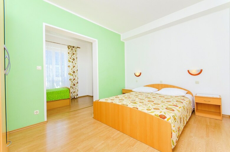 Apartments Biserka