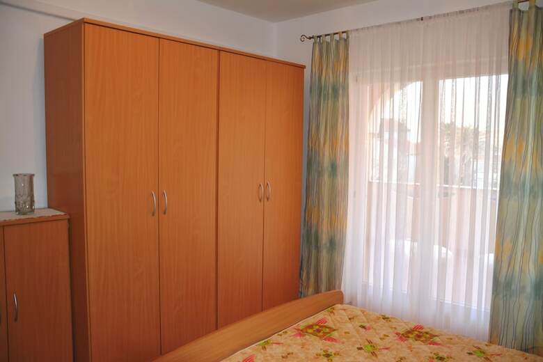 Apartments Biserka