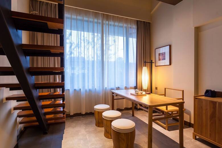 Admirable Day Hotel