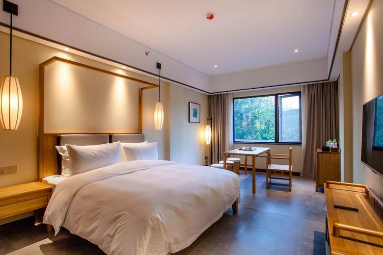Admirable Day Hotel