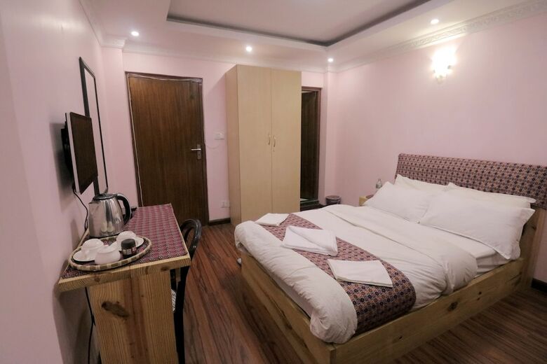 Hotel Easy Homes