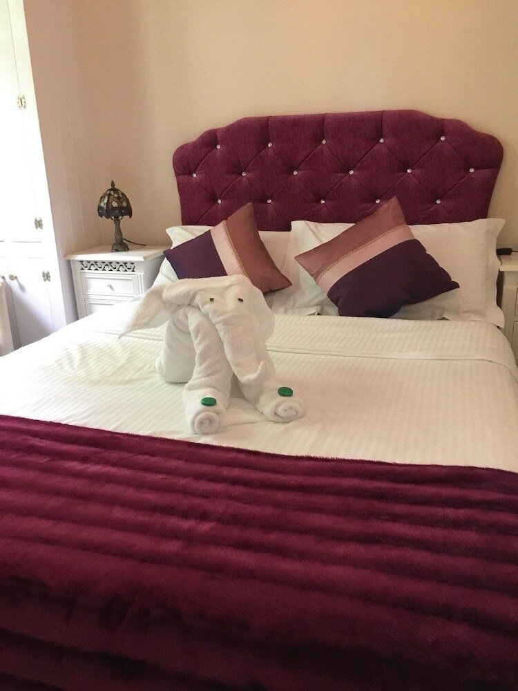Bed & Breakfast The Estoril Hotel