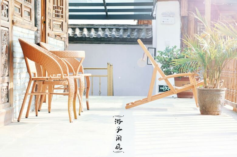 Hotel Tourists Courtyard