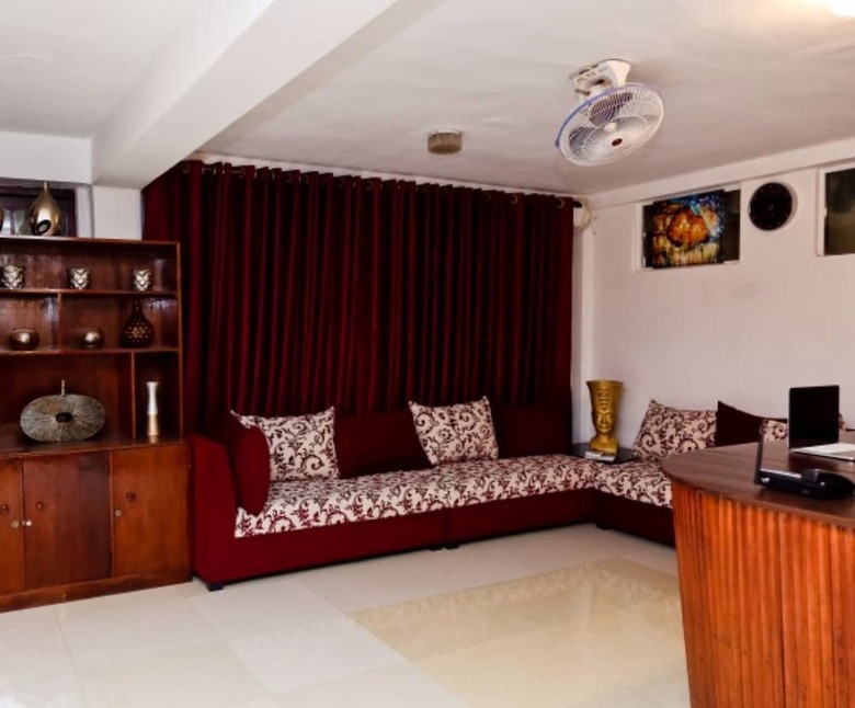 Hotel Adara Negombo
