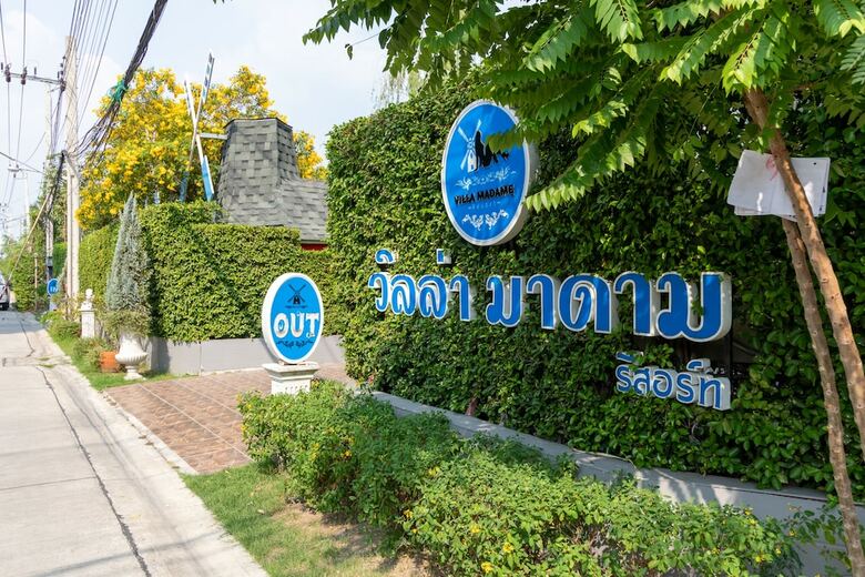 Kurina Hotel