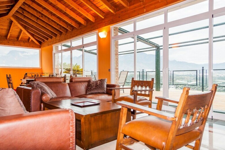 Villa Vista Lara Canovas Nerja