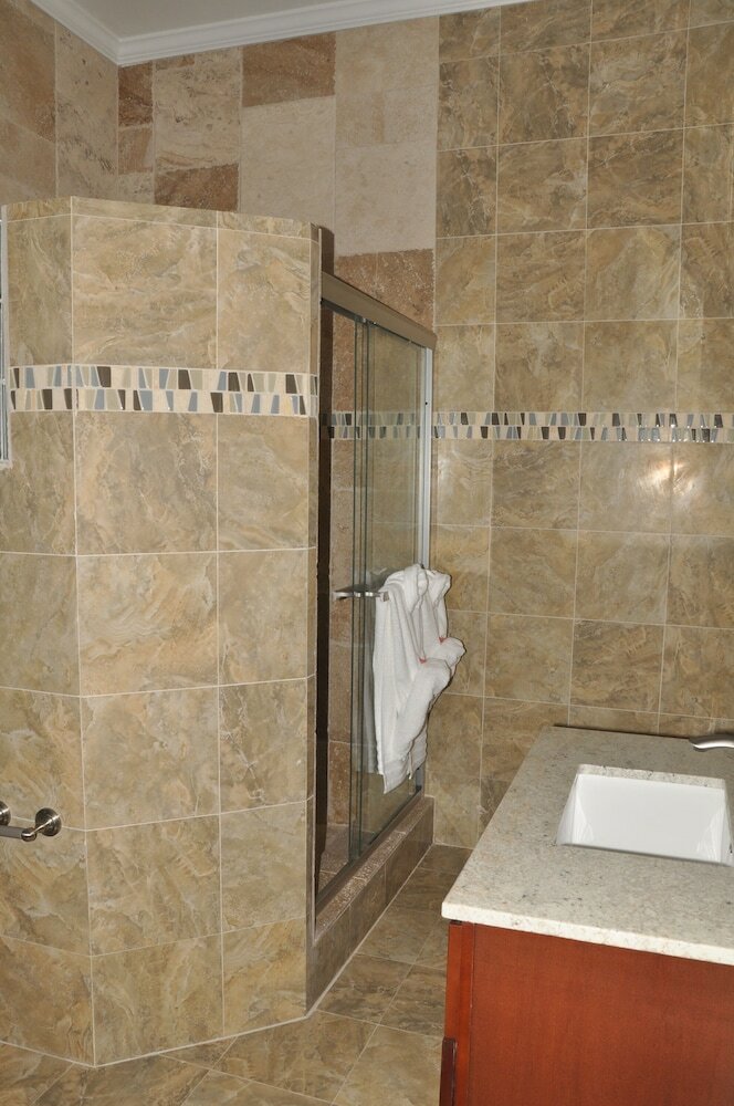 Sun Rise Luxurious Condos By The Vacation Casa